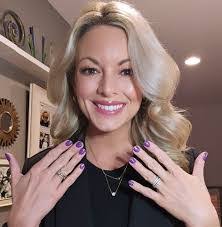 Nancy Lampman's Instagram, Twitter & Facebook