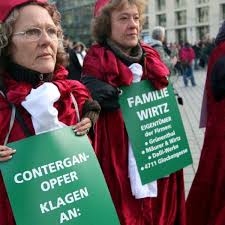 Doch nur weil er über sechs jahrzehnte zurückliegt, ist er noch nicht vorbei. Contergan Opfer Fordern Schmerzensgeld Politik