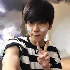 필서진, sinh ngày 7 tháng 7 năm 1989) là nam ca sĩ, diễn viên người đài loan. ç•¢æ›¸ç›¡ Home Facebook