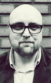 Steve Cavanagh's Instagram, Twitter & Facebook