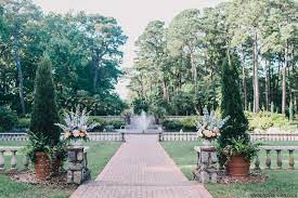 See Norfolk Botanical Garden On Weddingwire Botanical Gardens Garden Venue Botanical Gardens Wedding