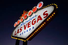 The most convenient time for us to do this will be in the evening after dark. Do S And Don Ts For The Welcome To Las Vegas Sign Las Vegas Blogs