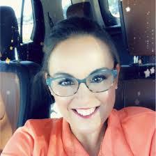 Vickie Abbott's Instagram, Twitter & Facebook