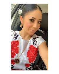 Viernes que te ❤️ viernes ! Oye y Tú has usado un huipil o una camisa con  bordado artesanal ?? Platícame ! Te leo ! Andale ponte guapa o guapo para la