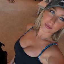 Francesca Moore (@francescamoore) • Instagram photos and videos