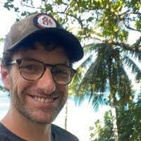 Thomas Blakeslee's Instagram, Twitter & Facebook