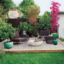 80 Lovely Easy Diy Backyard Seating Area Ideas On A Budget Garden Gardendesign Gardenideas Diygard Backyard Seating Area Pea Gravel Patio Backyard Seating