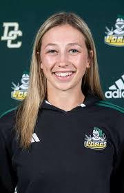 Jocelyn Shelton's Instagram, Twitter & Facebook