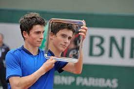 Subscribe to receive the latest news from the international tennis federation via our weekly newsletter. 2016 Junior Roland Garros Geoffrey Blancaneaux Wins The Title After Saving 3 Match Points Against Felix Auger Aliassime
