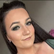 Danielle Turley (@DanielleT_12)