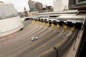 Use arrivecan to comply with the new mandatory requirements. Coronavirus Trump Says U S Canada Agree To Close Border To Nonessential Traffic Los Angeles Times
