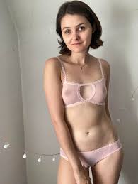 Onna Metcalf - Free nude pics, galleries & more at Babepedia