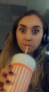 Okay... this Chocolate Mint shakes is SO GOOD!!! IM IN HEAVEN🤤