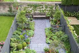 Small Town Garden Design Oxford Oxford Garden Design Best Homedecor Ideas For Gardens Decoration Homedecor Decora In 2020 Garden Design Oxford Garden Garden