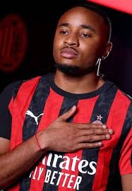 🥷🏽🗣 Hon. Haruna Iddrisu has facilitated AC Milan trials for five young  Ghanaian players. 🇬🇭 🇮🇹 The players, who are from his club, will spend  about one month with the Serie A