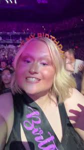 Flips The Bird Kelsey Ballerini