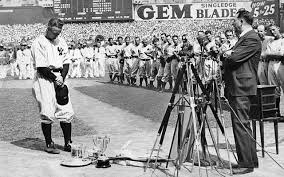 Learn more about lou gehrig and contact us today for licensing opportunities. July 4 We Remember Gehrig S Speech But We Must Not Forget Als Fight Cbssports Com