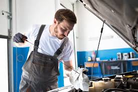 Oil changes an oil change usually is a relatively simple and inexpensive procedure. How Many Miles Between Oil Changes Signs Of Oil Change