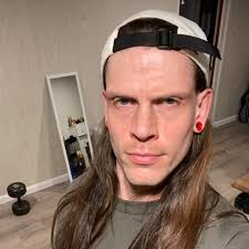 Tu sortirais avec une fille édentée ? 🤨