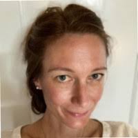 Prachi Nandoskar Email & Phone Number