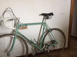 Startklar Eroica2018 Tipocorsa28t Bianchi Rennrad Fahrradtour Eroica Fahrradfahren Fahrradliebe Passioneceleste Eroica2018 B Bicycle Bike Road Bike