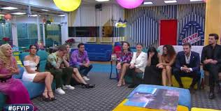 Ad abbandonare la casa del grande fratello il sei febbraio 2012 è stato il modello amedeo aterrano, dopo aver perso il faccia a faccia con sabrina. Grande Fratello Vip Panico Nella Casa Concorrente Minaccia L Uscita