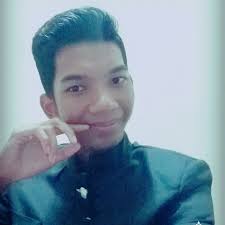 Mengisahkan kisah cinta penuh tragedi berdasarkan cinta tiga segi di antara 3 jejaka yang merebut cinta seorang gadis sunti iaitu anak kepada seorang imam yang begitu patuh pada. Latest Updates From Menjinak Ombak Facebook