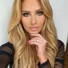 Heather Derringer's Instagram, Twitter & Facebook