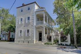Hurry and choose your home plan today! Thomas Ravenel S Former Charleston Home The Glam Pad