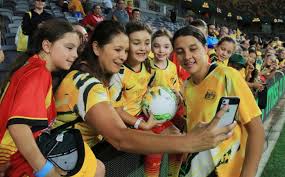Her father roger kerr is a former afl player and coach of wafl. The Sam Kerr Effect Beyond 90