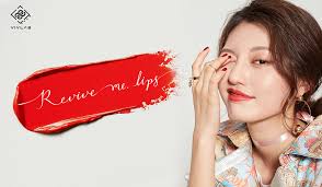 Models who do not conform to the industry standards of beauty, height, and weight. Chu Ja Hyeon Woo Hyo Kwang To Become A Model Of Vivlas Retail In Asia