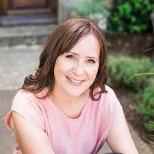 Rachel Boswell's Instagram, Twitter & Facebook