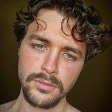 kiara allison (@kiaraallison09)