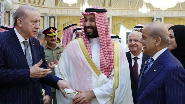 मक्का डिफेंस पैक्ट से भारत के अलावा ईरान-इजरायल एक नाव पर! - mecca defence pact saudi turkey pakistan impact india israel iran ntcpdr - AajTak