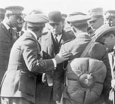 In mussolini's world, the knife was mightier than the pen. The Fall Of Mussolini On The Cult Of The Fascist Dictator Oupblog