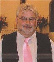 Kenneth Everitt's Instagram, Twitter & Facebook