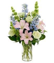 But whether you're sending flowers to a funeral for someone who's experienced a family loss or ordering a special bouquet to brighten the day of a friend who lost a pet or learned about an illness, it's kind to include a sympathy. Sympathy Flowers Sympathy Gifts Fromyouflowers
