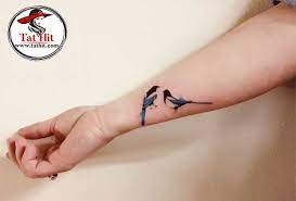 Meanings of magpie and new magpie tattoo ideas are here for you. Tiny Magpie Tattoos Magpie Tattoo Bird Tattoos For Women Tattoo Designs And Meanings