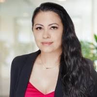 Lisa Flicker's Instagram, Twitter & Facebook