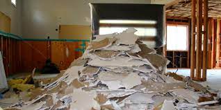 İnşaat pisliğini temizlemek bir hayli zor iştir ve bunun için mutlaka detaylı bir şekilde temizlik yapılması gerekir. Tadilat Ve Insaat Sonrasi Temizlik Nasil Yapilir Evde Mimar