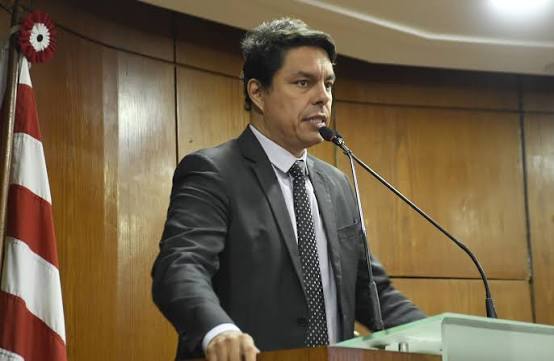 Vereador Raoni Mendes propõe proibição de caixas de som portáteis nas praias de João Pessoa