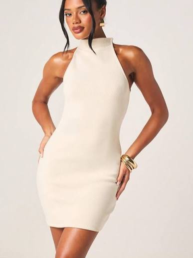 MISSGUIDED Vestido curto de malha canelada com gola alta e decote halter｜MISSGUIDED
