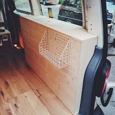 Die platzsparenden klapptische eignen sich hervorragend für den einsatz auf dem balkon. Der T5 Mobelbau Teil 2 Das Bett Die Schranke Und Ein Kleiner Klapptisch Mach Mal Turkis Campingbus Ausbau Camper Umbau Campingideen