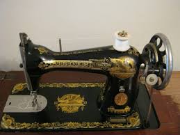 Cleaning A Singer Model 15 Treadle Sewing Machine Sewing Machine Treadle Sewing Machines Sewing Machine Quilting