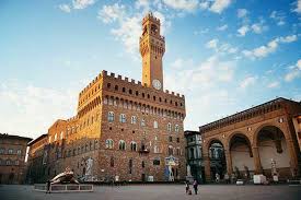 It was built at the turn of the 14th century as the palazzo de popolo or the 'palace of the people'. Palazzo Vecchio Palace In Florence Tips Tickets