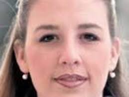 Ex-U. actress to get jury trial in bias lawsuit