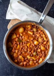 Warm oil in a caldero over medium high heat. Habichuelas Guisadas Puerto Rican Beans The Noshery