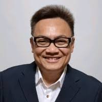 Ronnie Tan's Instagram, Twitter & Facebook