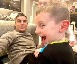 Colin Egglesfield engadiu unha nova foto.