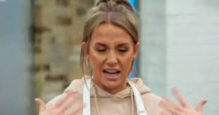 Love Island's Faye Winter breaks down over dad's health